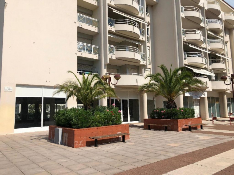 Century 21 CCE, LOCATION Bureaux / Locaux, réf : 1934 / 715580