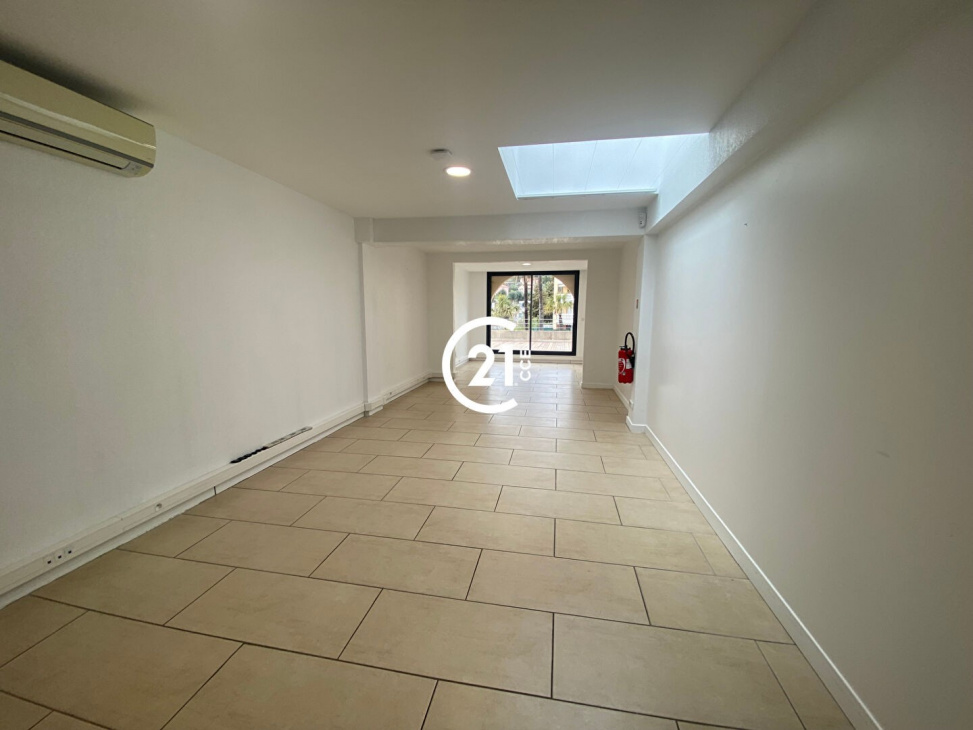 Century 21 CCE, LOCATION Bureaux / Locaux, réf : 1934 / 724391
