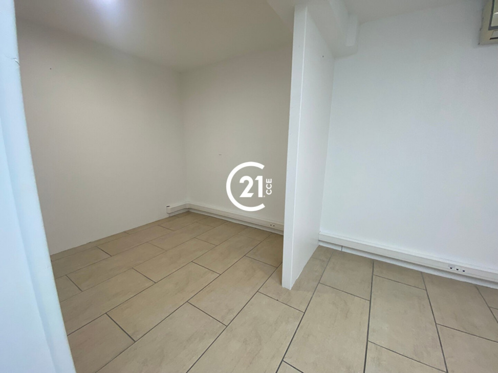 Century 21 CCE, LOCATION Bureaux / Locaux, réf : 1934 / 724391