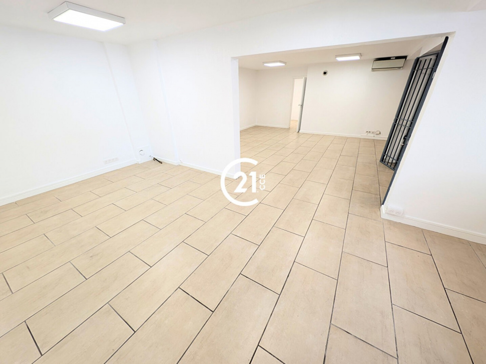 Century 21 CCE, LOCATION Bureaux / Locaux, réf : 1934 / 724804