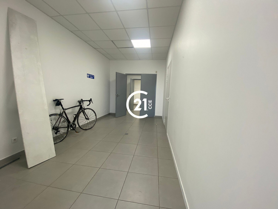 Century 21 CCE, LOCATION Bureaux / Locaux, réf : 1934 / 724885