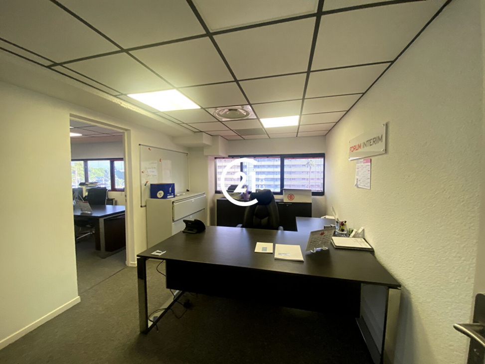 Century 21 CCE, LOCATION Bureaux / Locaux, réf : 1934 / 725531